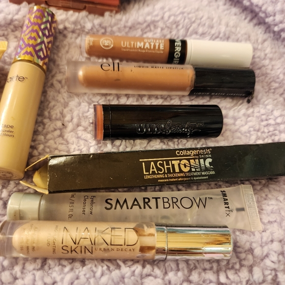 Multiple makeups - Picture 5 of 6